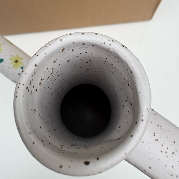 NWT Urban Outfitters Daisy Watering Can - Picture 9 of 11